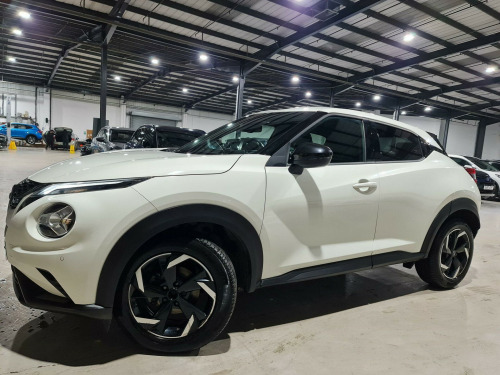 Nissan Juke  1.0 DIG-T N-Connecta DCT Auto Euro 6 (s/s) 5dr