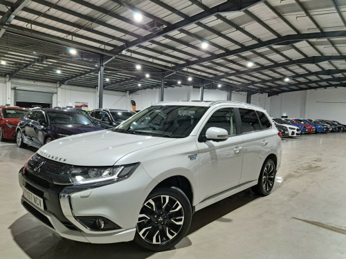 Mitsubishi Outlander  2.0h 12kWh 5h CVT 4WD Euro 6 (s/s) 5dr