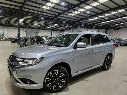 Mitsubishi Outlander  2.0h 12kWh 5hs CVT 4WD Euro 6 (s/s) 5dr
