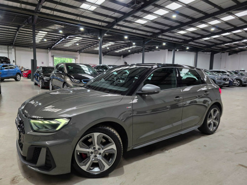 Audi A1  2.0 TFSI 40 S line Competition Sportback S Tronic Euro 6 (s/s) 5dr