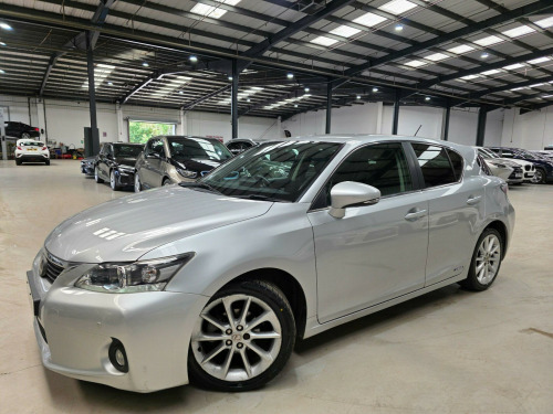 Lexus CT 200h  1.8 200h Luxury CVT Euro 5 (s/s) 5dr