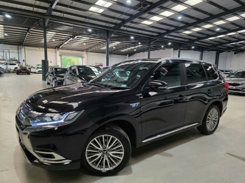 Mitsubishi Outlander  2.4h TwinMotor 13.8kWh 4hs CVT 4WD Euro 6 (s/s) 5dr