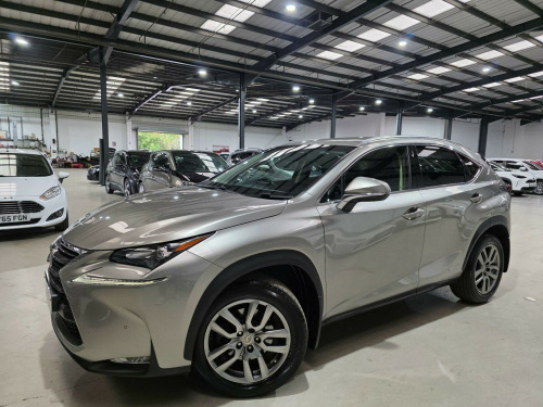 Lexus NX 300h  2.5 300h Luxury E-CVT 4WD Euro 6 (s/s) 5dr