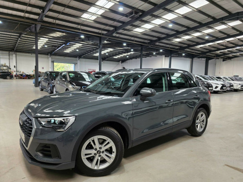 Audi Q3  1.5 TFSI CoD 35 Technik S Tronic Euro 6 (s/s) 5dr