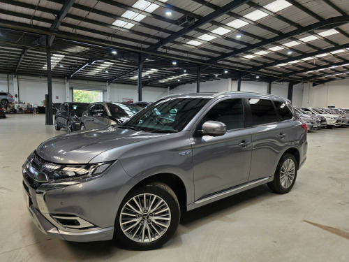 Mitsubishi Outlander  2.4h TwinMotor 13.8kWh 4h CVT 4WD Euro 6 (s/s) 5dr