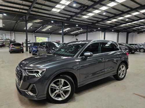 Audi Q3  1.5 TFSI CoD 35 S line Euro 6 (s/s) 5dr