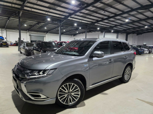 Mitsubishi Outlander  2.4h TwinMotor 13.8kWh 4h CVT 4WD Euro 6 (s/s) 5dr