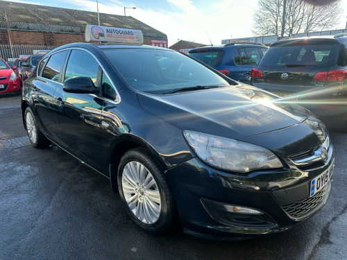 Vauxhall Astra  1.6i Excite Euro 6 5dr