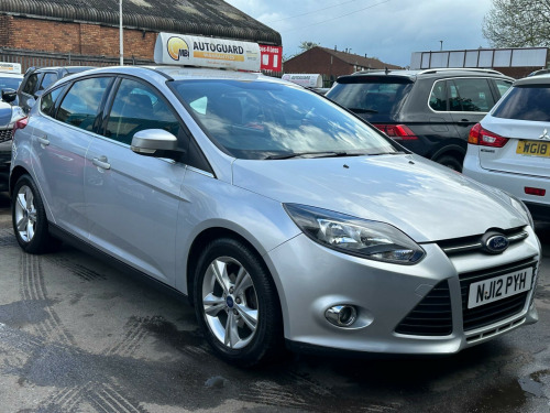 Ford Focus  1.6 Zetec Powershift Euro 5 5dr