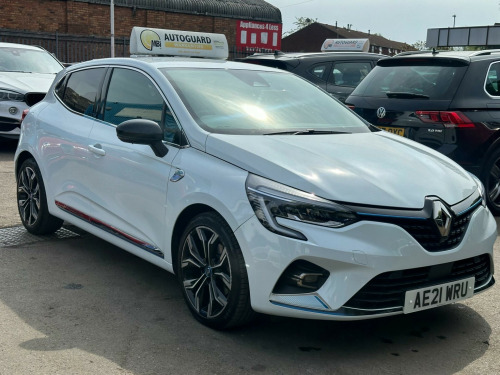 Renault Clio  1.6 E-TECH Launch Edition Auto Euro 6 (s/s) 5dr