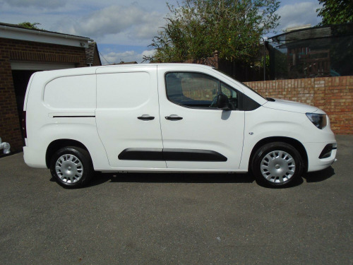 Vauxhall Combo  1.5 Turbo D 2300 Sportive