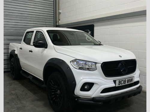 Mercedes-Benz X-Class  Pure D 4Matic Auto 4WD