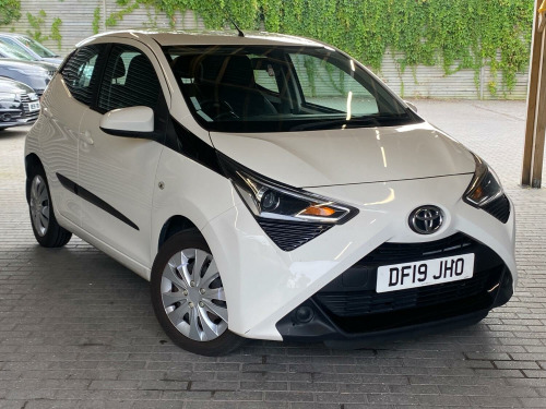 Toyota AYGO  1.0 VVT-i x-play