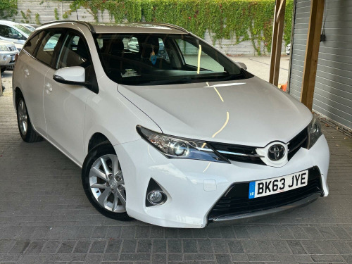 Toyota Auris  1.4 D-4D Icon