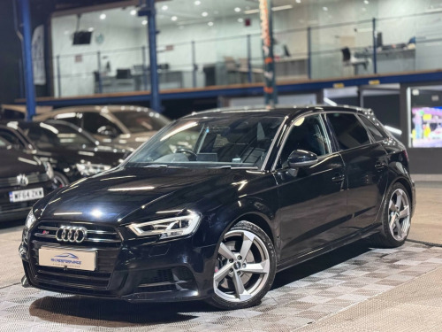Audi S3  2.0 TFSI Black Edition Sportback S Tronic quattro Euro 6 (s/s) 5dr