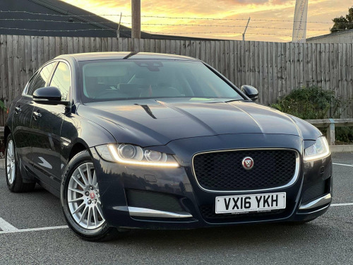 Jaguar XF  2.0d Prestige Euro 6 (s/s) 4dr