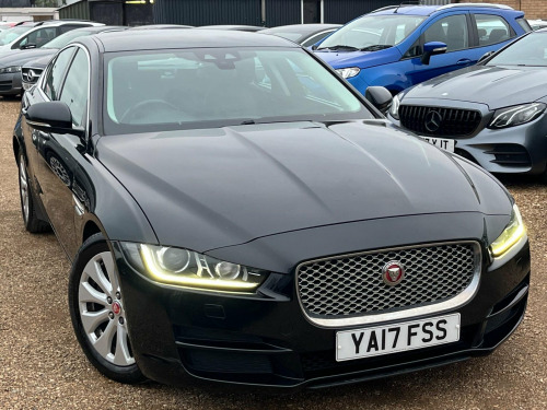 Jaguar XE  2.0d Portfolio Euro 6 (s/s) 4dr