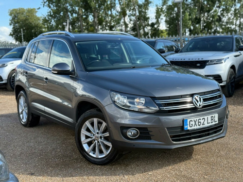Volkswagen Tiguan  2.0 TDI BlueMotion Tech SE DSG 4WD Euro 5 (s/s) 5dr