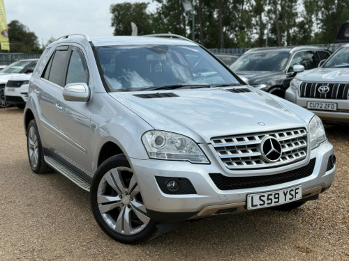 Mercedes-Benz M-Class ML300 3.0 ML300 CDI V6 BlueEfficiency Sport Tiptronic 4WD Euro 4 5dr