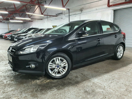 Ford Focus  1.0T EcoBoost Titanium Navigator Euro 5 (s/s) 5dr