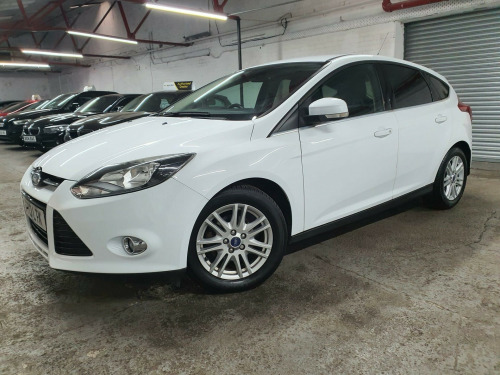Ford Focus  1.6 TDCi Titanium Euro 5 (s/s) 5dr