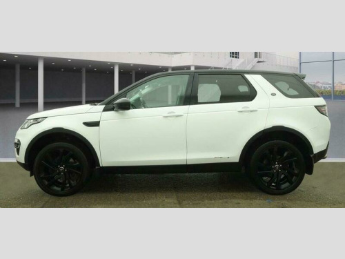 Land Rover Discovery Sport  2.0 TD4 HSE Black Auto 4WD Euro 6 (s/s) 5dr 