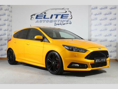 Ford Focus  2.0 ST-3 5d 297 BHP