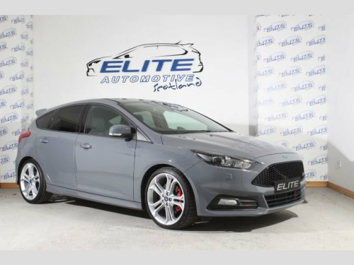 Ford Focus  2.0T EcoBoost ST-3 Hatchback 5dr Petrol Manual Eur