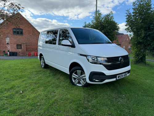 Volkswagen Transporter  2.0 TDI 150 Highline Kombi Van DSG