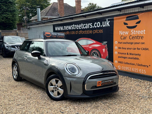 MINI Hatch  1.5 Cooper Classic Euro 6 (s/s) 3dr