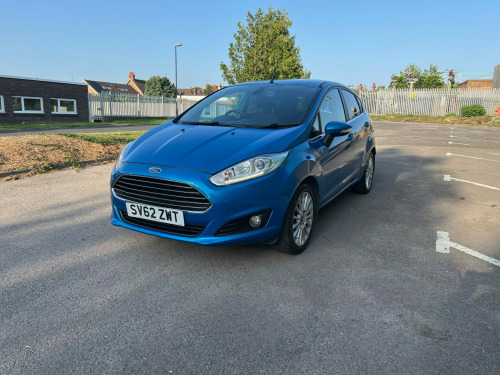 Ford Fiesta  TITANIUM TDCI 5-Door