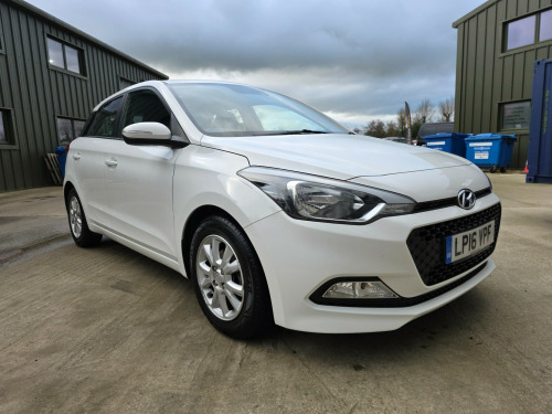 Hyundai i20  1.2 Blue Drive SE Hatchback 5dr Petrol Manual Euro 6 (s/s) (84 ps) 
