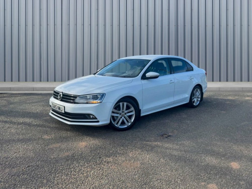 Volkswagen Jetta  2.0 TDI BlueMotion Tech GT Saloon 4dr Diesel DSG E