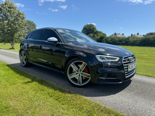 Audi S3  2.0 TFSI Sportback 5dr Petrol S Tronic quattro Eur
