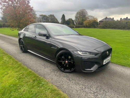 Jaguar XE  2.0 D180 R-Dynamic SE Saloon 4dr Diesel Auto Euro