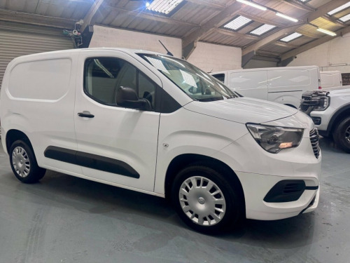 Vauxhall Combo  1.6 Turbo D 2300 Sportive Panel Van 4dr Diesel Man