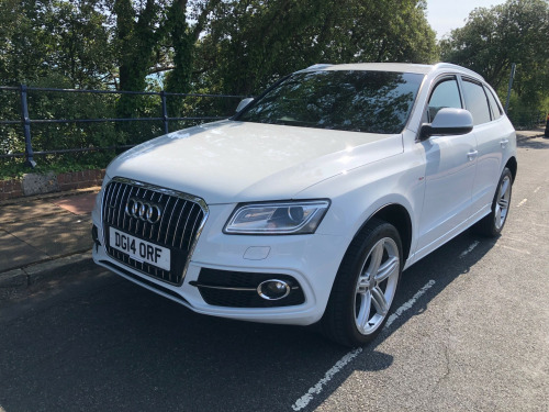 Audi Q5  TDI QUATTRO S LINE PLUS 5-Door AUTO 