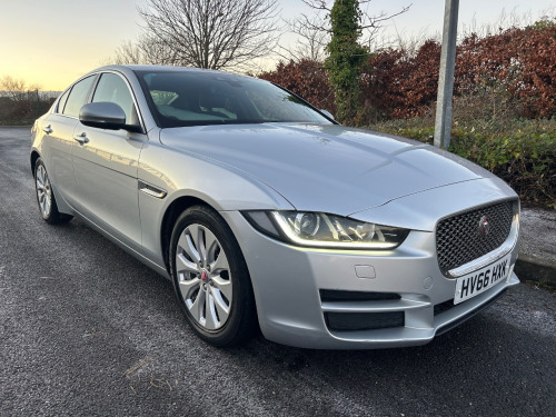 Jaguar XE  2.0d Portfolio 4dr