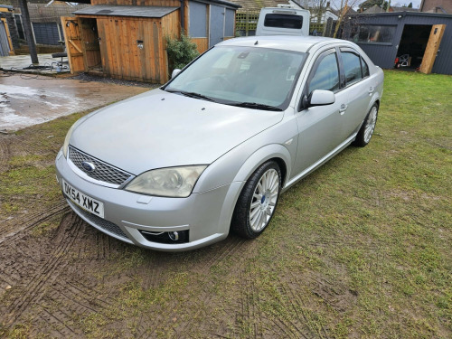 Ford Mondeo  3.0 V6 ST220  5dr [6]