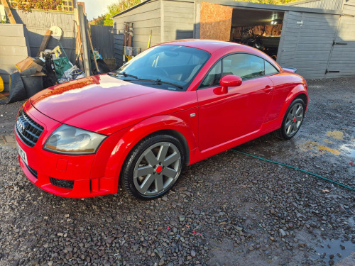 Audi TT  3.2 V6 Coupe 2dr Petrol DSG quattro, 247 bhp) 
