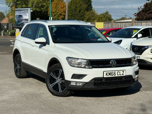 Volkswagen Tiguan  2.0 TDI BlueMotion Tech SE Navigation DSG 4Motion Euro 6 (s/s) 5dr