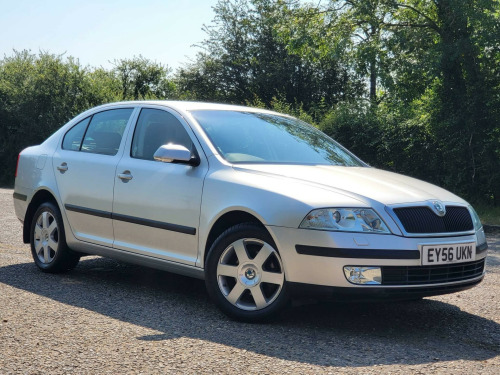 Skoda Octavia  1.6 FSI Elegance Tiptronic Euro 4 5dr