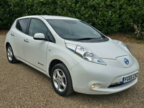 Nissan Leaf  30kWh Acenta Auto 5dr