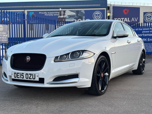 Jaguar XF  D PORTFOLIO 4-Door