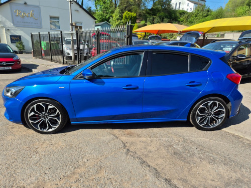 Ford Focus ST-LINE X