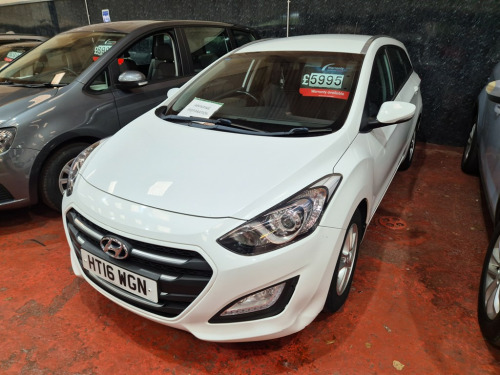 Hyundai i30  CRDI SE NAV BLUE DRIVE