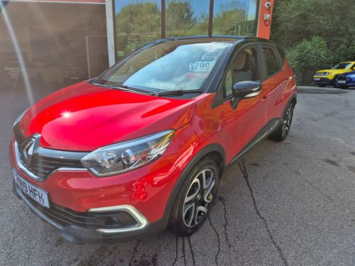 Renault Captur ICONIC TCE