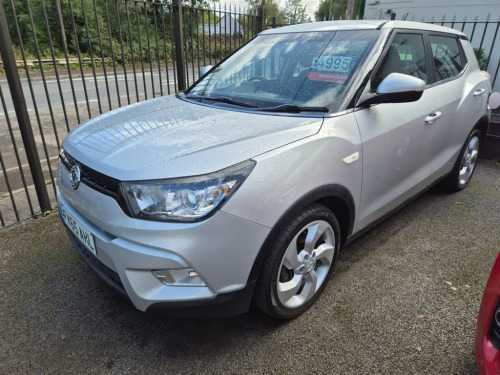 Ssangyong Tivoli  EX