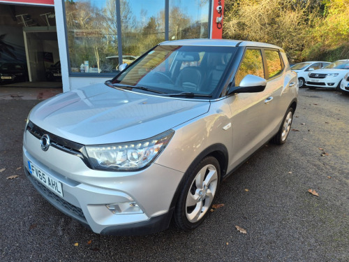 Ssangyong Tivoli  EX