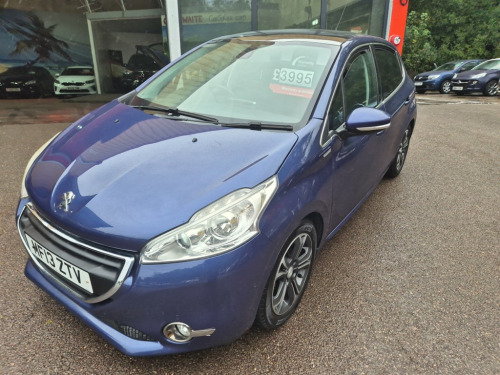 Peugeot 208  INTUITIVE